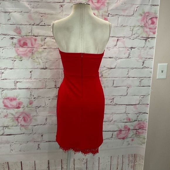 Lulu’s NWT Mateo Red Lace Strapless Bodycon Dress - Picture 9 of 14